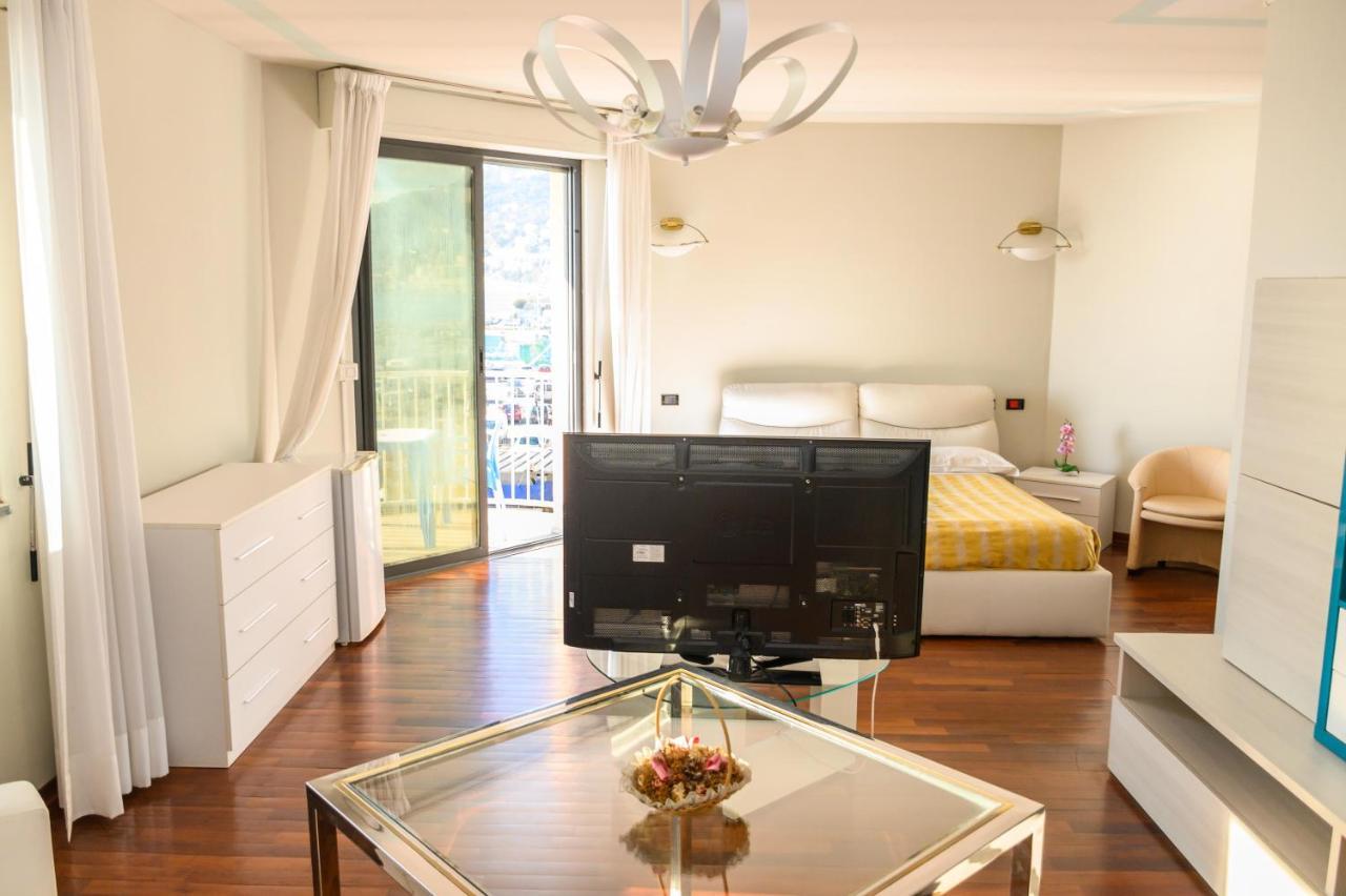 מלה Hotel Sirenella מראה חיצוני תמונה