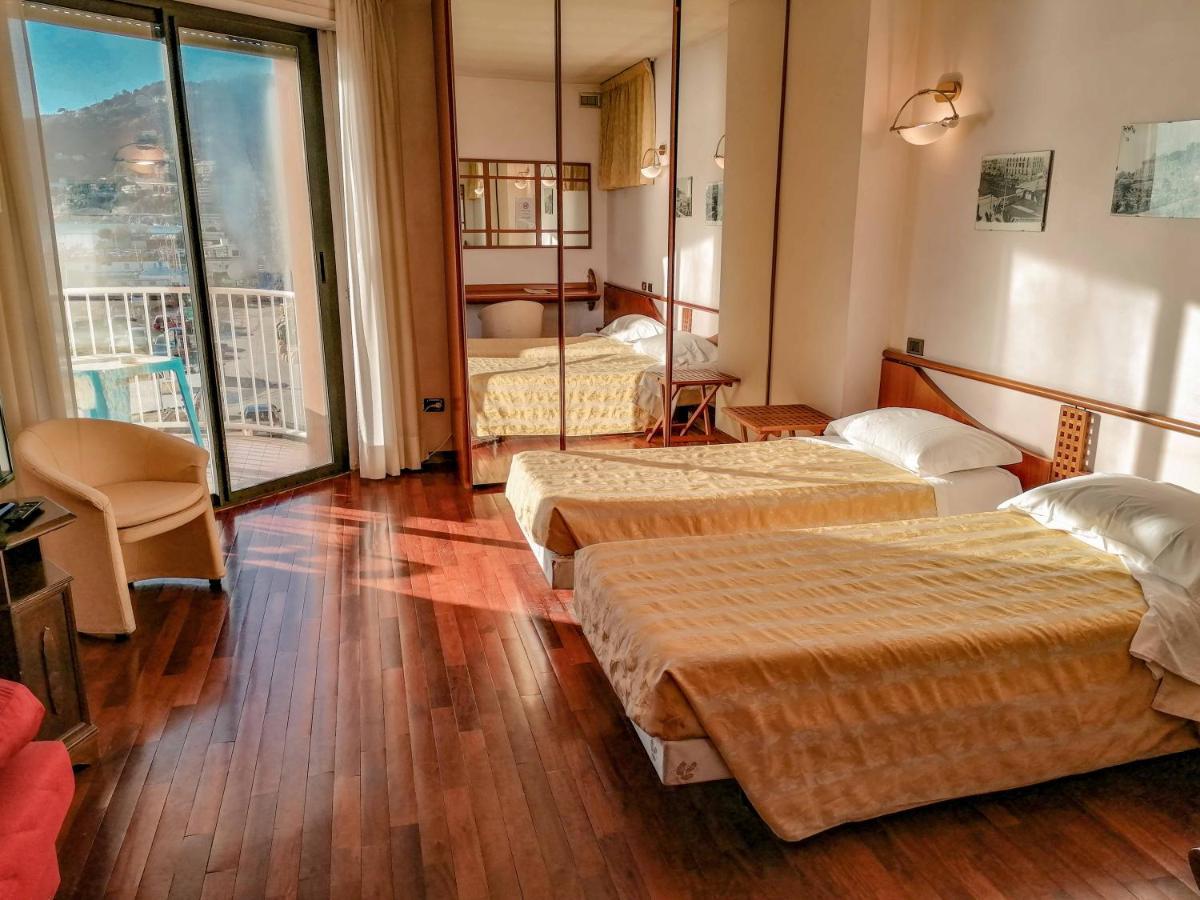 מלה Hotel Sirenella מראה חיצוני תמונה