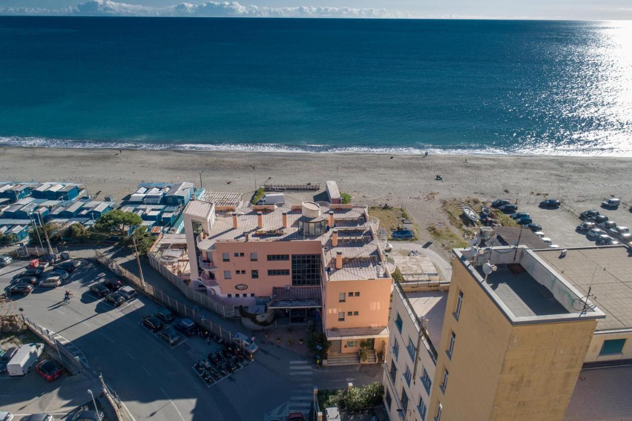 מלה Hotel Sirenella מראה חיצוני תמונה